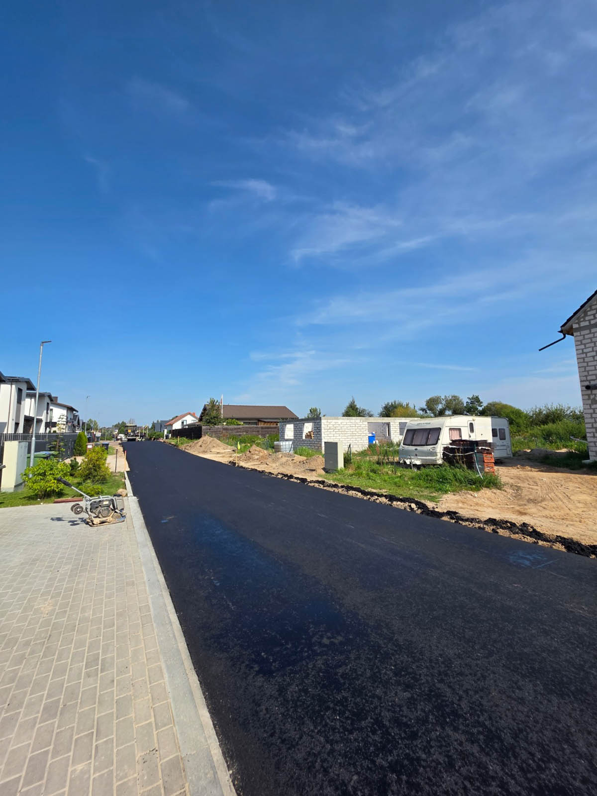 Garantija kietajai kelių, gatvių dangai 5 metai-mb https://neposervisas.lt/wp-content/uploads/2026/02/Garantija-kietajai-keliu-gatviu-dangai-5-metai-mb.jpg