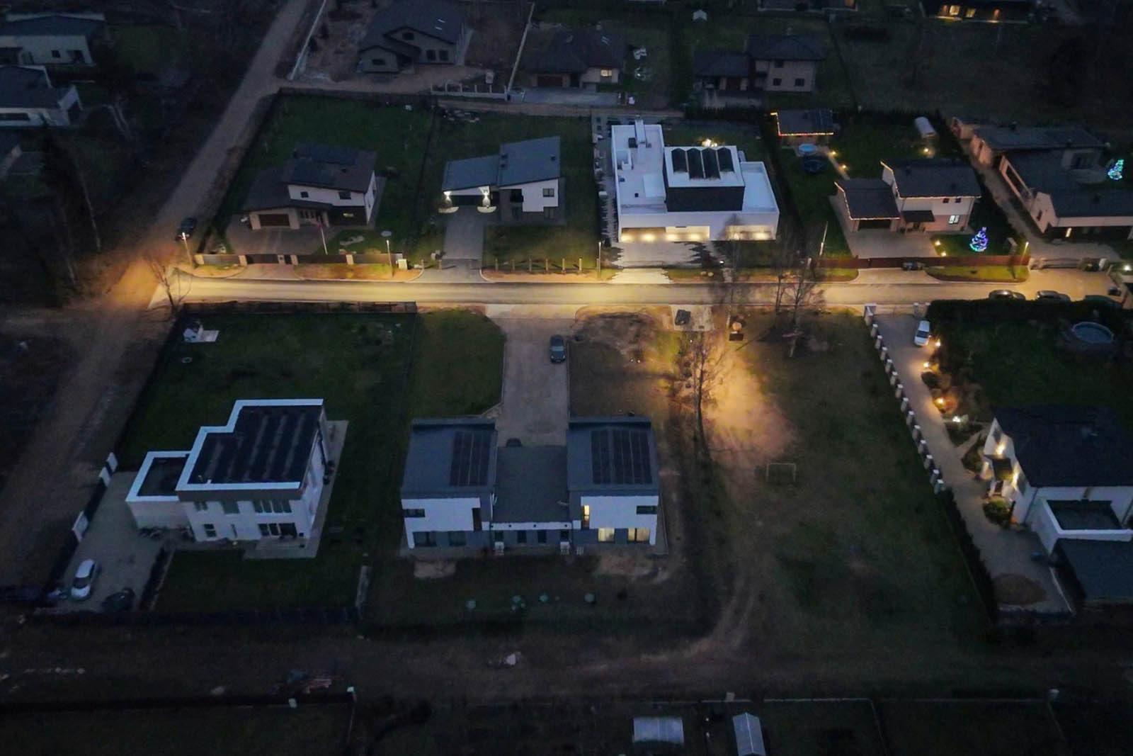 Kvartalų, gatvių ir aikštelių apšvietimo įrengimas-022z