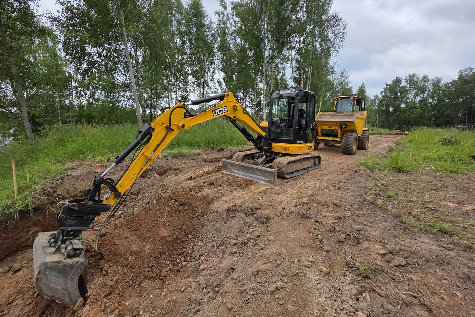 Žemės kasimas pagrindų įrengimui-007z